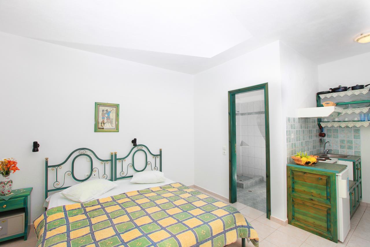 Pavlos Maria Studios Skiathos-Stadt Exterior foto